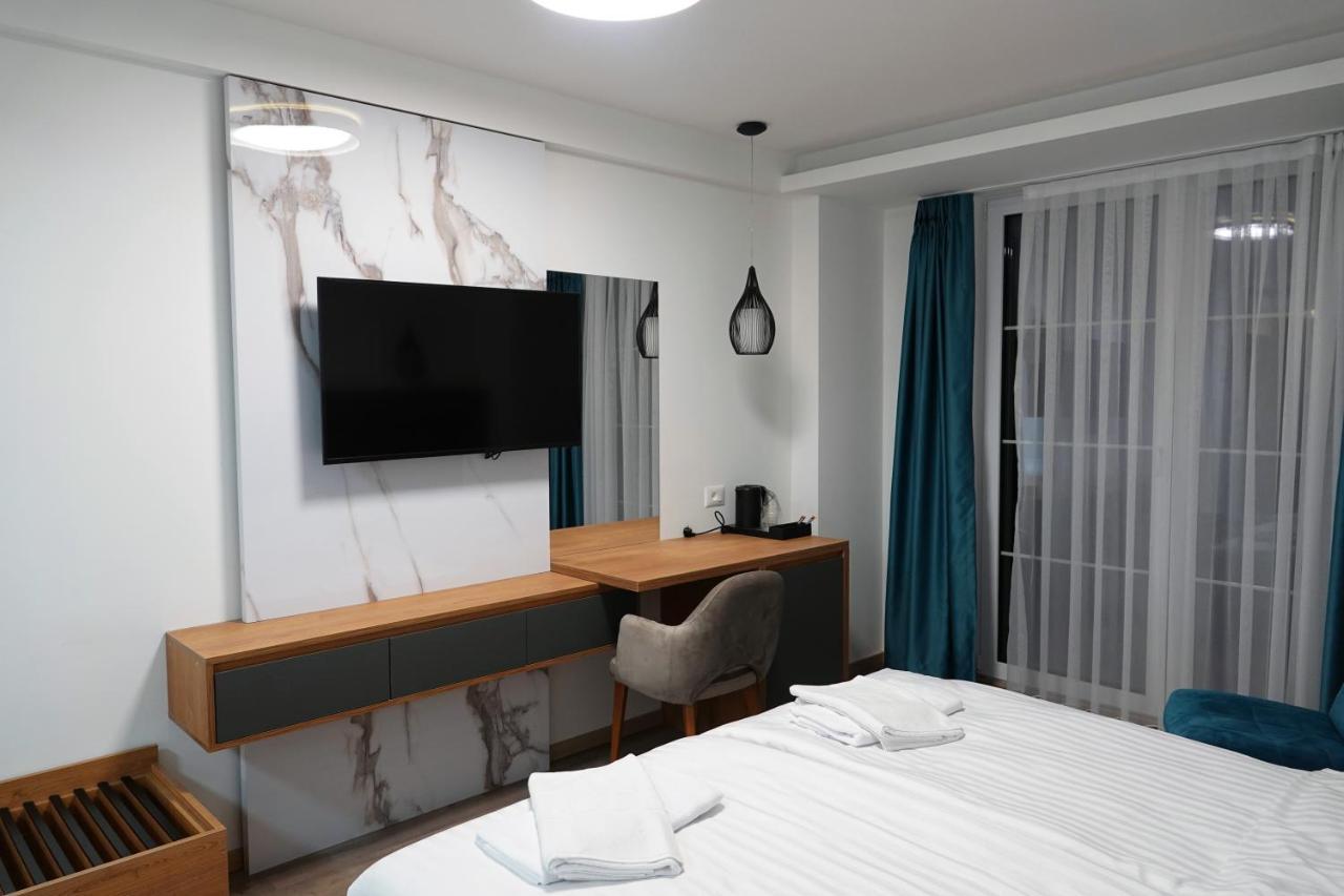 סטרוגה Dishli Hotel & Spa מראה חיצוני תמונה