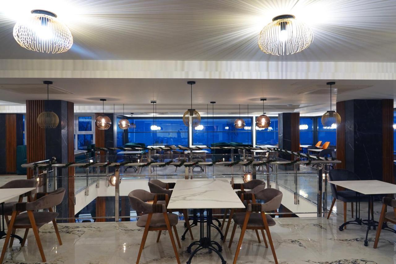 סטרוגה Dishli Hotel & Spa מראה חיצוני תמונה