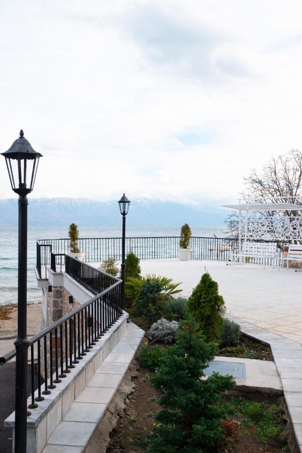 סטרוגה Dishli Hotel & Spa מראה חיצוני תמונה