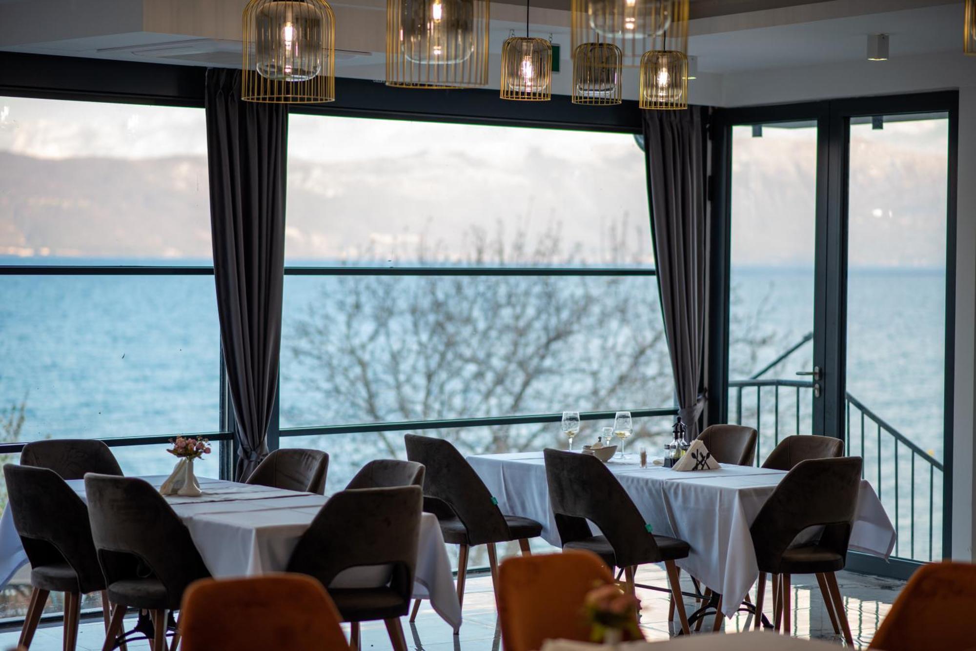 סטרוגה Dishli Hotel & Spa מראה חיצוני תמונה