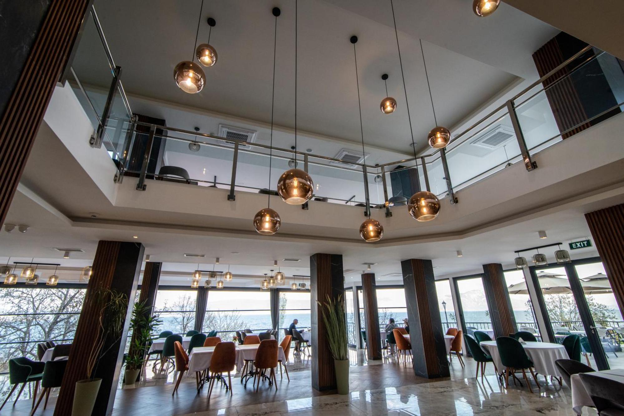 סטרוגה Dishli Hotel & Spa מראה חיצוני תמונה